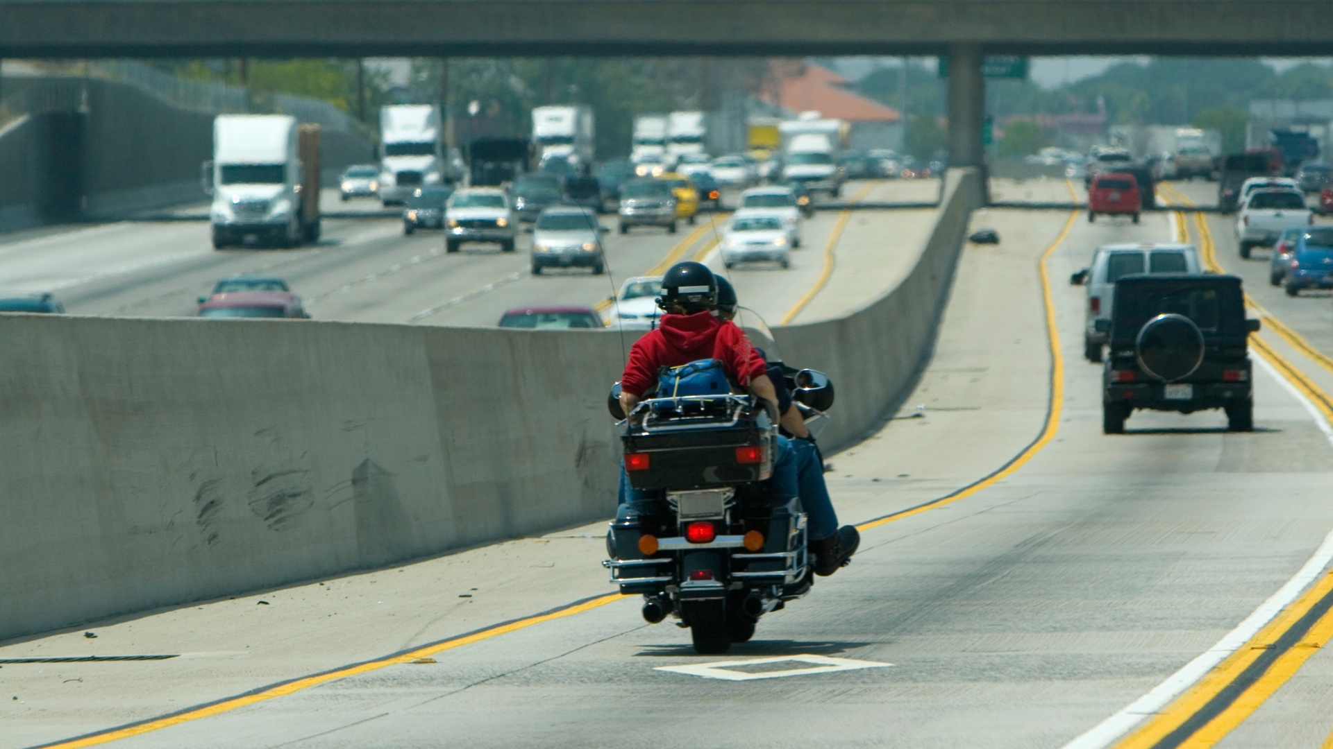 Call Goldberg & Loren for Help With Your Oregon Lane Splitting Accident Claim