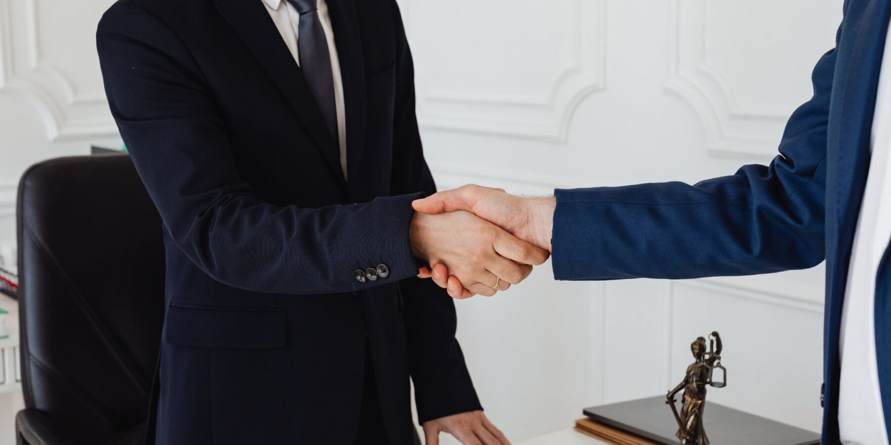 How Much Does a Car Accident Lawyer Cost in Oregon Near Me