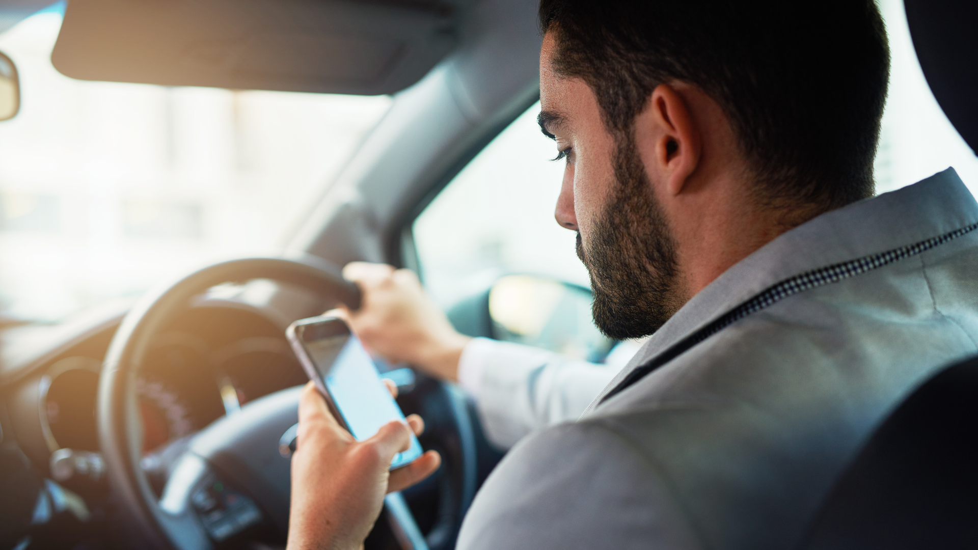 How Distracted Driving Contributes to a Eugene Car Crash
